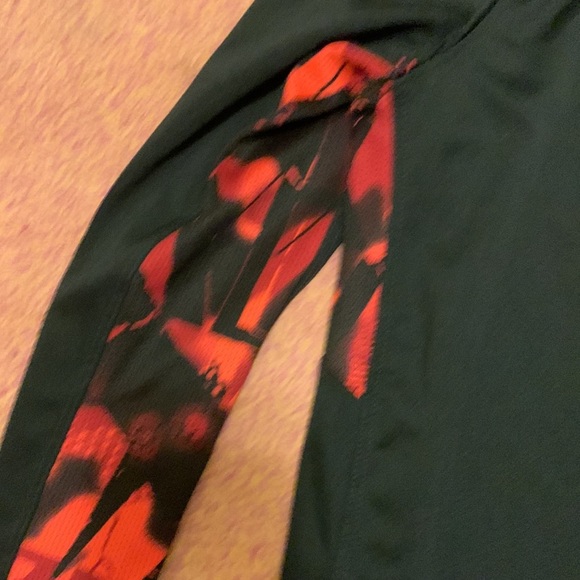 NWT Nike Dri-Fit long sleeve lightweight top​ - Picture 3 of 6